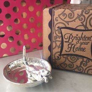 Brighton 🐶 ring holder
